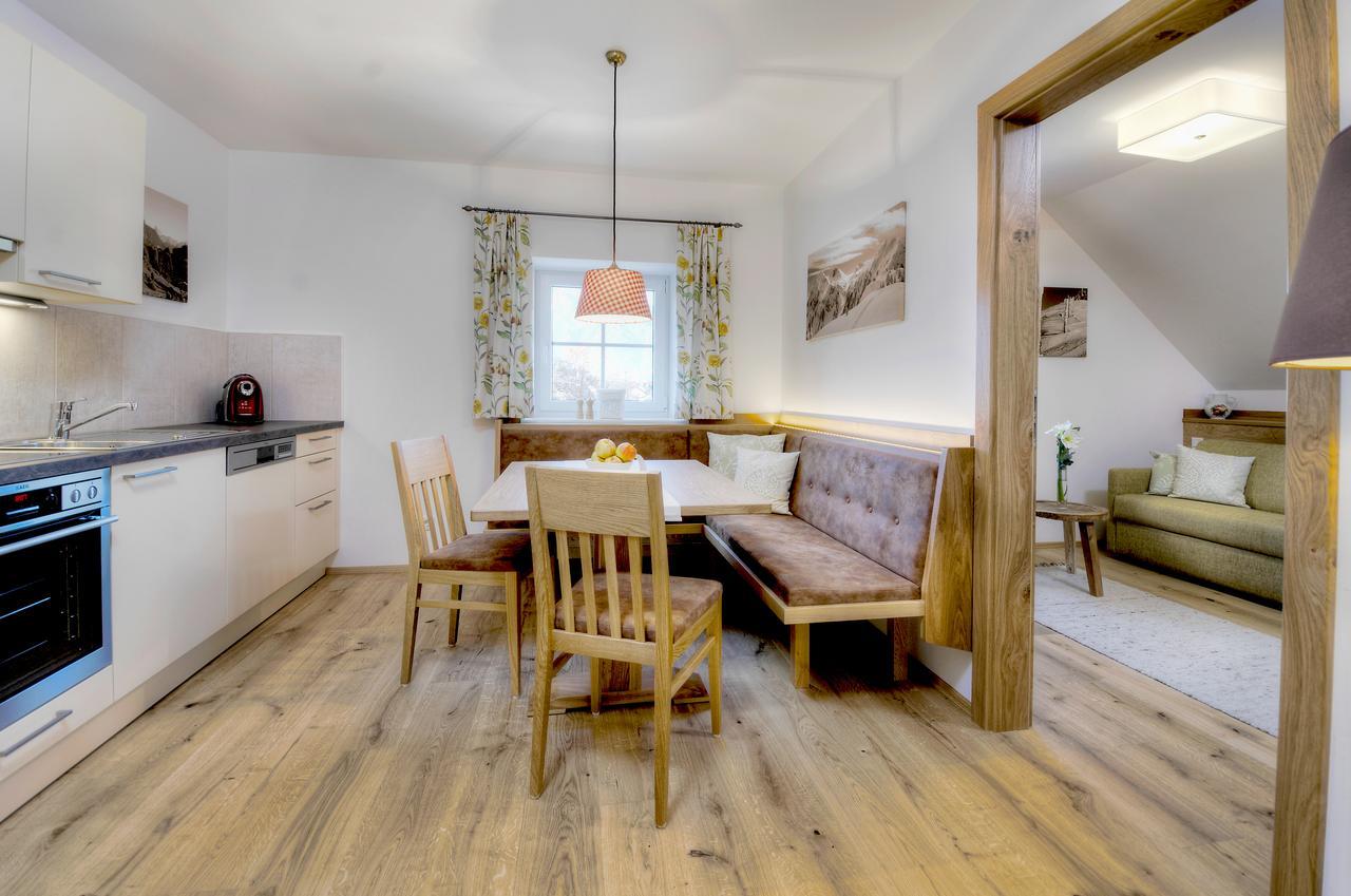 Gasthaus Brandlwirt Saalfelden ภายนอก รูปภาพ